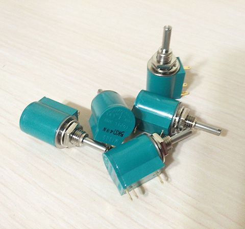 <span style="font-weight: bold;">Потенциометры</span><br>